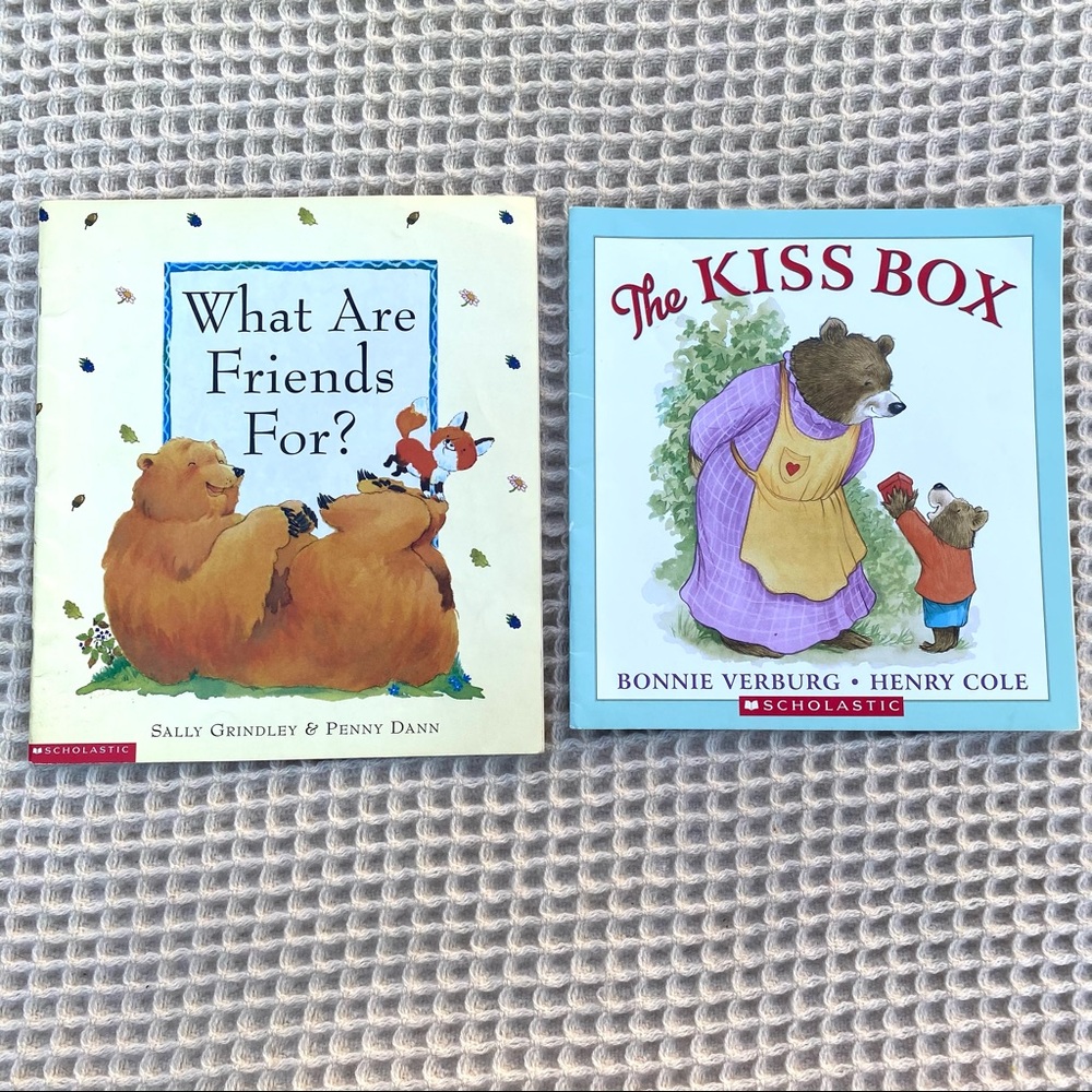 2/$10 scholastic paperback books set bears friends